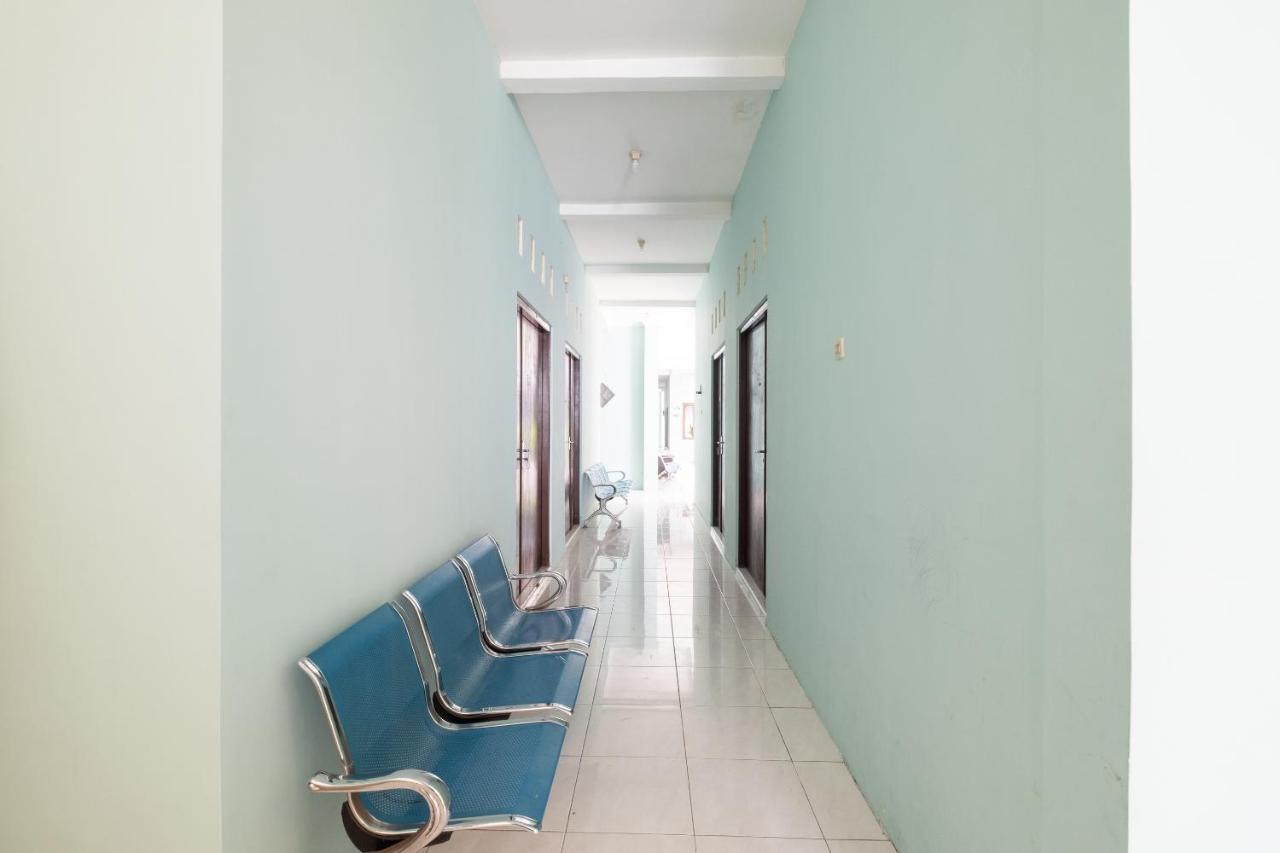 Spot On 2419 Rumah Nugraha Hotel Syariah Yogyakarta Exterior foto